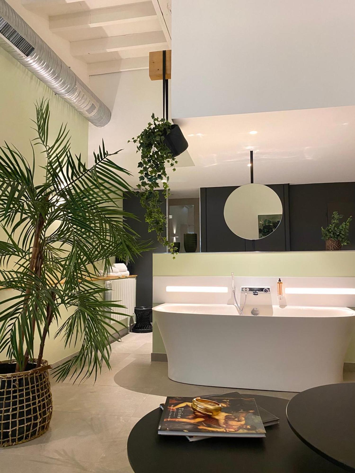 Mihotel Comte Lyon Eksteriør billede