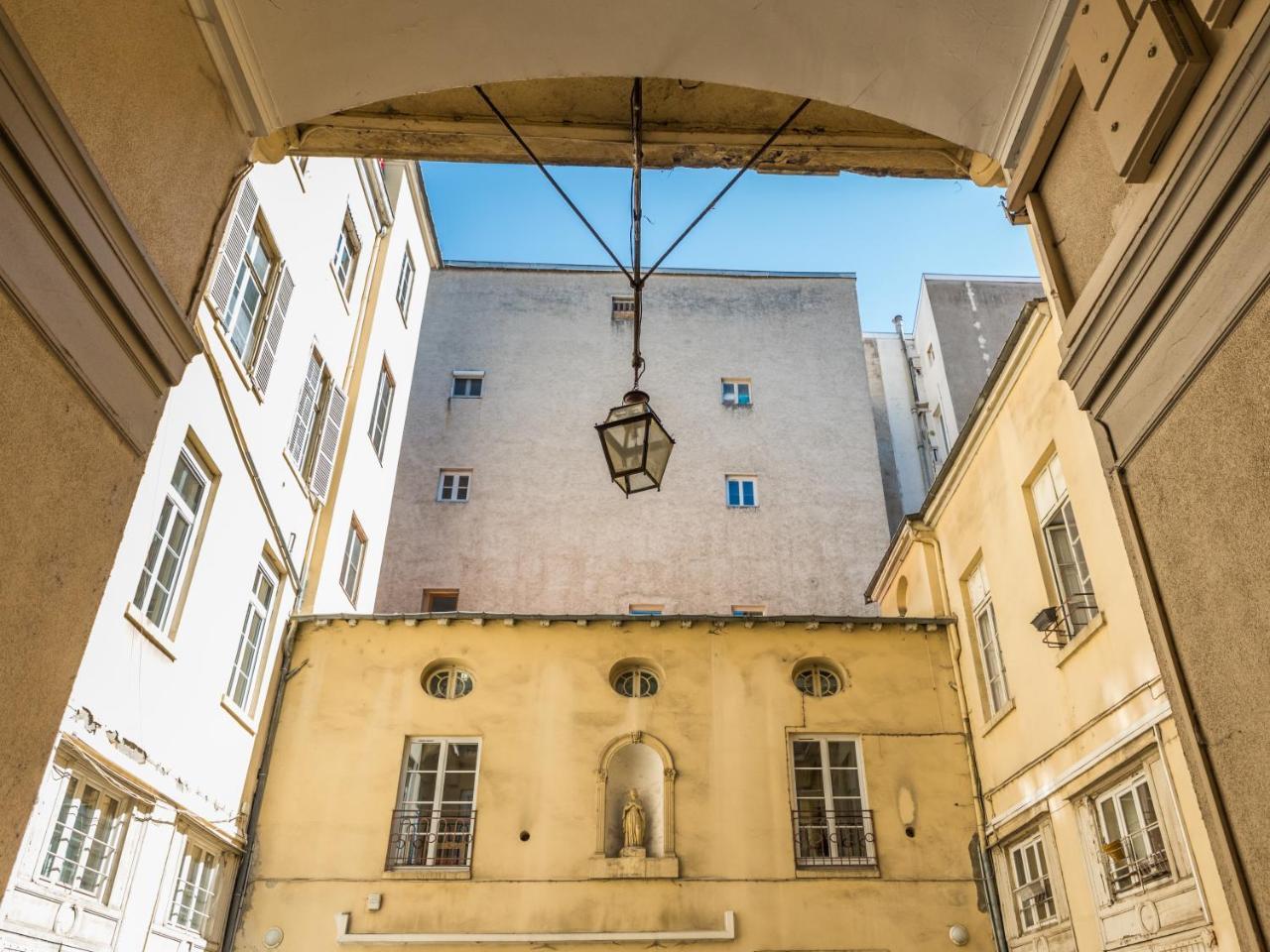 Mihotel Comte Lyon Eksteriør billede